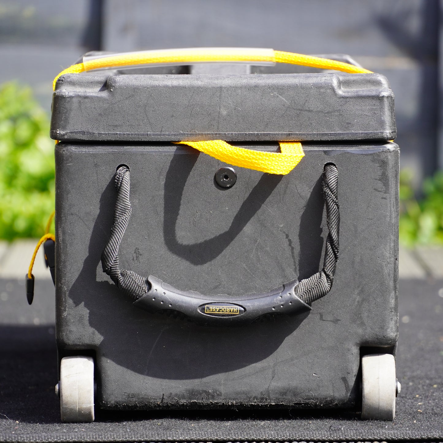 Hardcase HN28 28" Hardware Case with Wheels