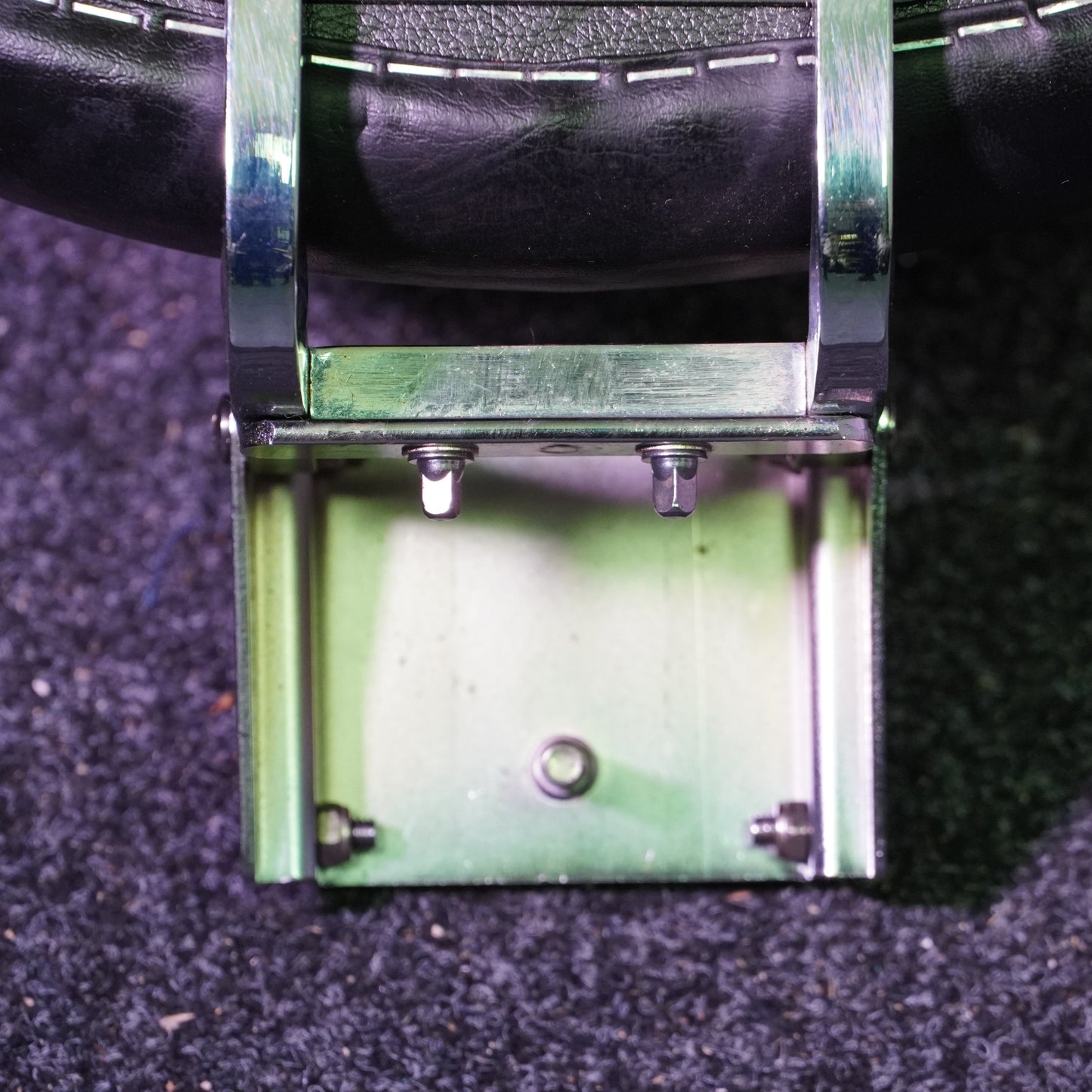 Saddle Drum Throne with Backrest & Spiral Height Adjustment