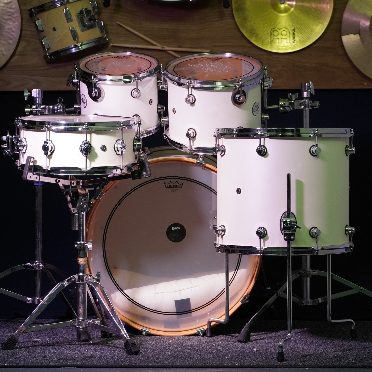 DW Design HVLT Maple Drum Kit in White (Shell Pack)