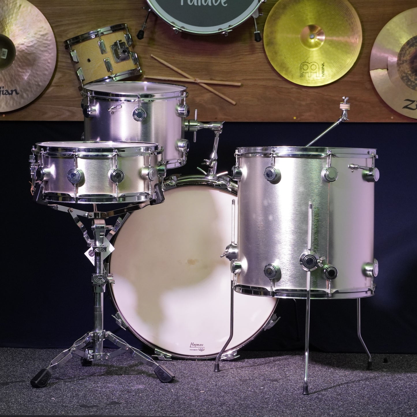 Hayman Vibrasonic Drum Kit in Silver w/ Matching Snare Drum (Shell Pack)